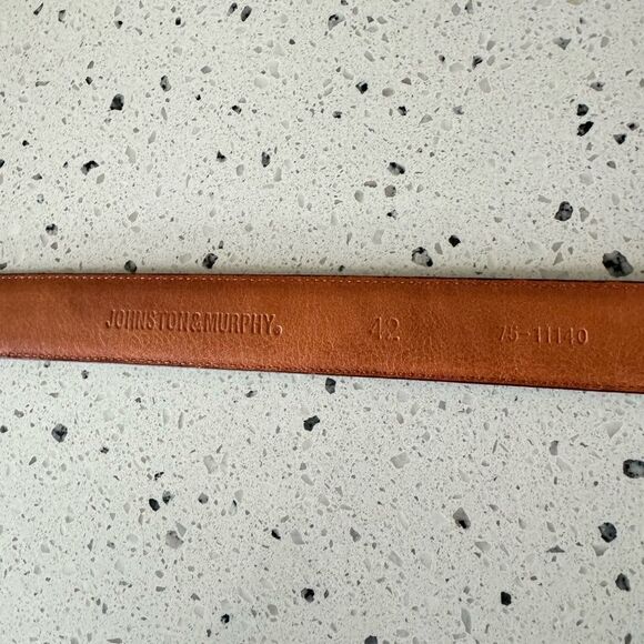 JOHNSTON & MURPHY Black Leather Business Casual Dress Belt Men’s Size 42 EUC - Picture 4 of 12